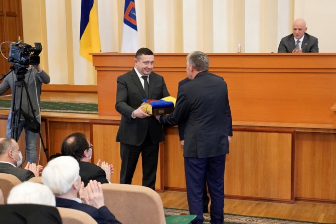 В Одесской ОГА наградили экс-тренера одесского «Черноморца» и ректора университета им. Ушинского (фоторепортаж)