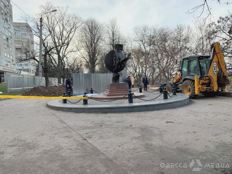 В Одессе возобновили капремонт очередного участка бульвара Жванецкого (фоторепортаж)
