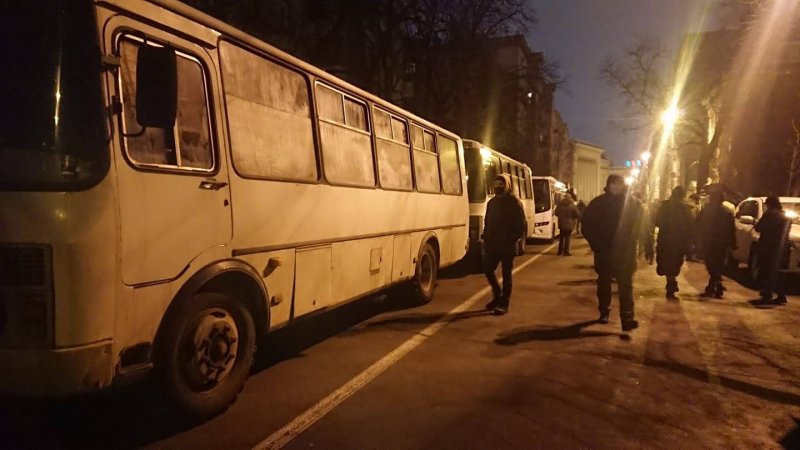 Дело Стерненко: в Киеве столкновения с полицией перед Офисом Президента