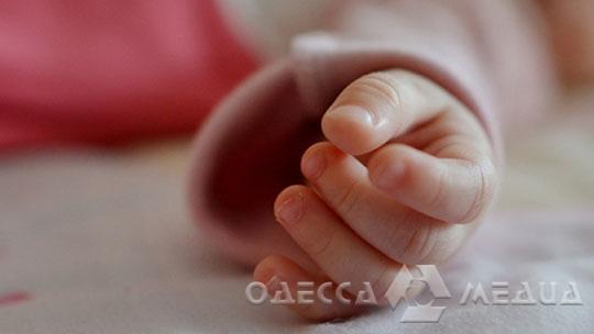 Новорожденного тайком похоронили на кладбище в Одесской области