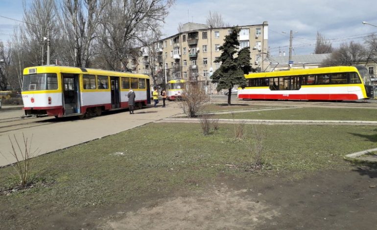 В Одессе из-за схода трамвая с рельс временно заблокировано движение на нескольких маршрутах
