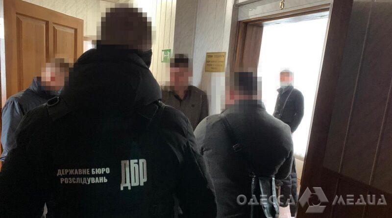 Чиновник из Одесской области за мзду разрешал ресторанам работать в период карантина (фото)