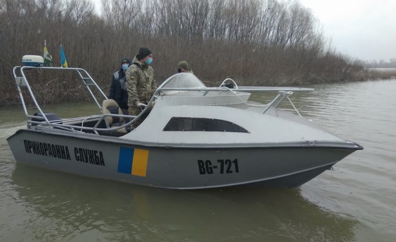 На Дунае румынские пограничники пересели в катера украинских коллег (фото)