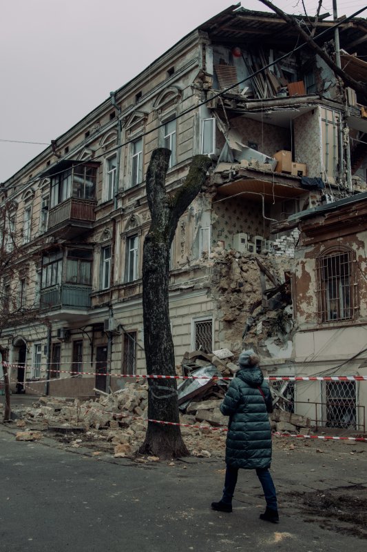 Минус один памятник архитектуры: что происходит на Нежинской после обрушения (фоторепортаж)