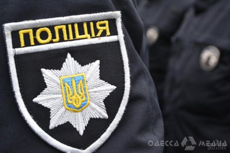 Одесские патрульные задержали на улице Семена Палия вероятного вора (фото)