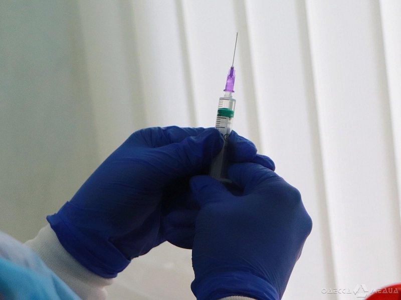 С марта в Одессе начали работать две мобильные бригады по вакцинации COVID-19 (фоторепортаж)
