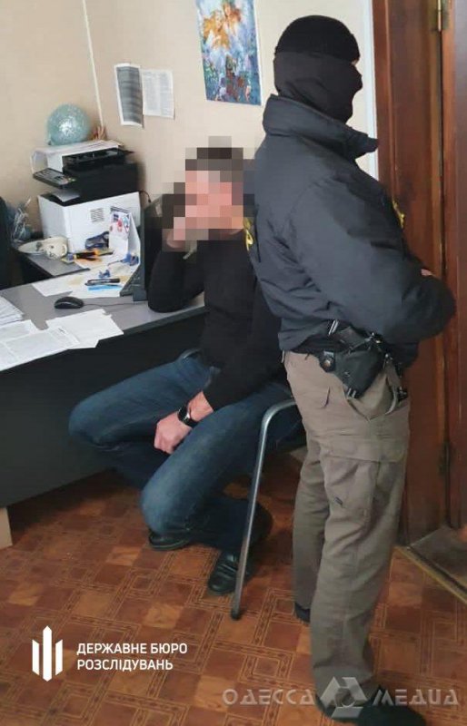 Чиновник из Одесской области за мзду разрешал ресторанам работать в период карантина (фото)