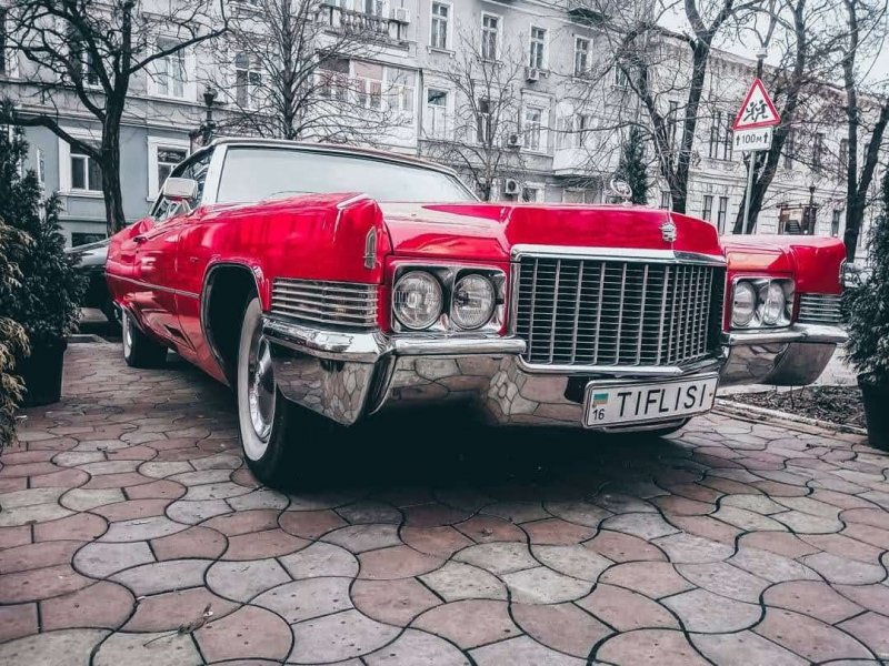 В Одессе замечен роскошный американский ретро автомобиль