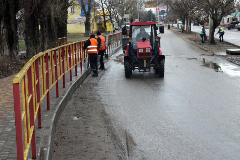 Белгород-Днестровский чистят уже в течение месяца