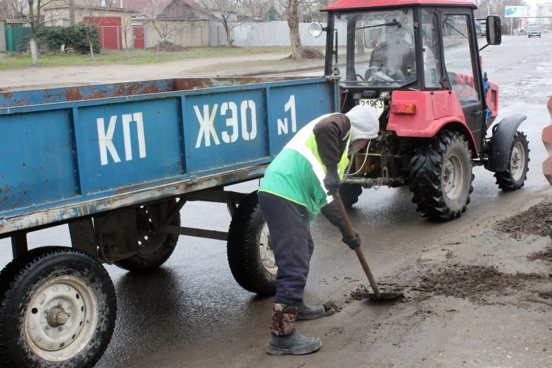 Белгород-Днестровский чистят уже в течение месяца