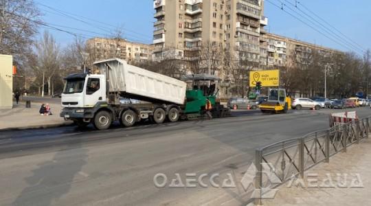 Внимание, в Одессе – ремонт дорог, возможны заторы (адреса)
