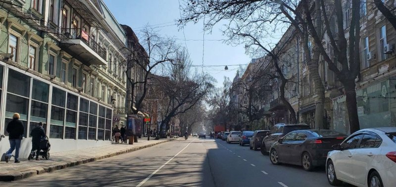 В Одессе появились несколько новых дорожных разметок (фоторепортаж)