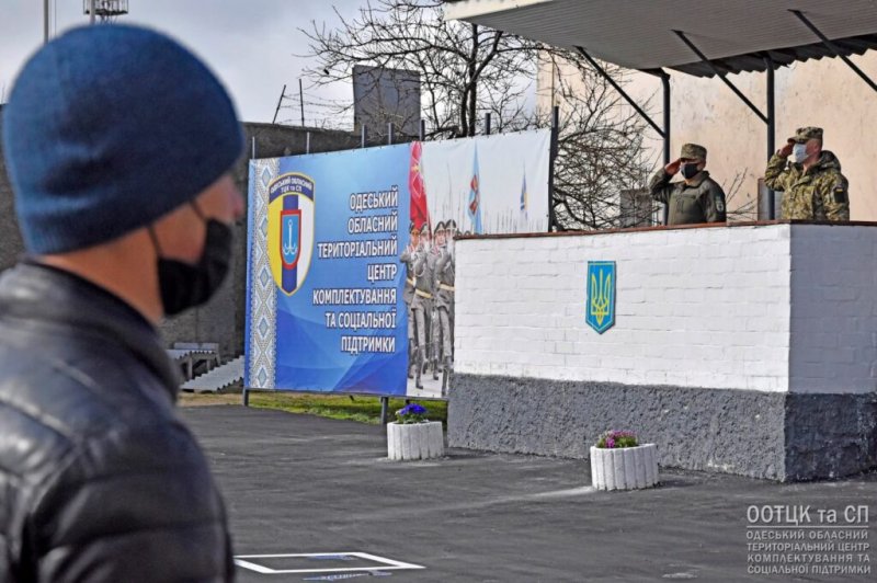 В ряды ВСУ отправились служить первые 100 «срочников» из Одесской области (фоторепортаж)
