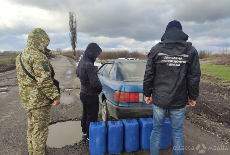 Контрафактный коньяк не попадет на столы жителей Одесского региона (фото)