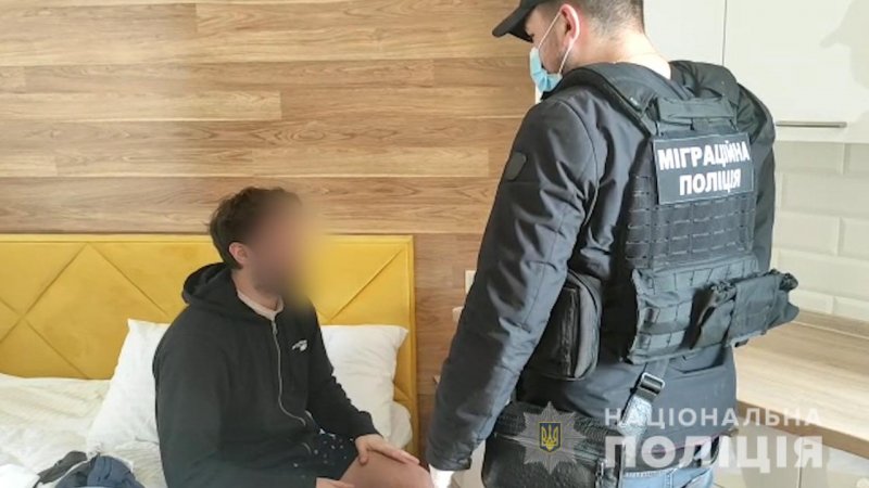 В Одесской области похитили и несколько месяцев пытали двух иностранцев (фото, видео)