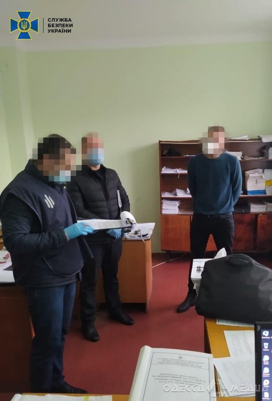 В Одессе майор водной полиции за 5 000 долларов «закрыл глаза» на мошенничество (фото)