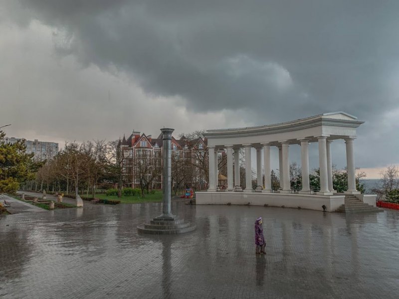 Капризы природы: в Одессой области снег, град и гроза (фото)