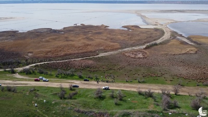 Под Одессой дети просили защитить Куяльник от постройки 4-х полосного шоссе