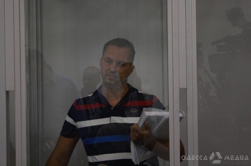 Суд уменьшил залог экс-начальнику полиции Одессы