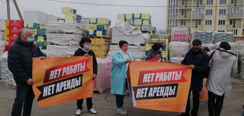 Предприниматели рынка на поселке Котовского перекрывали улицу из-за карантина