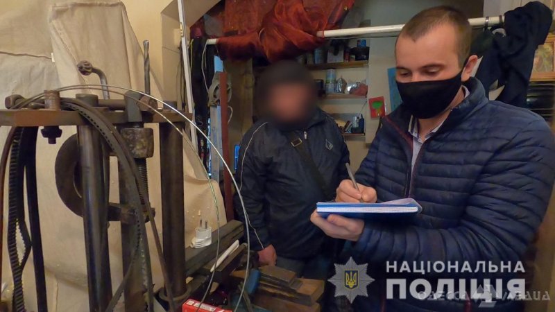 В Одессе правоохранители предупредили сбыт огнестрельного оружия (фоторепортаж, видео)