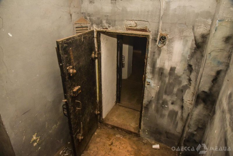 Куда бежать и что делать? Фотокорреспондент «Одесса-медиа» проинспектировал бомбоубежища (фоторепортаж)