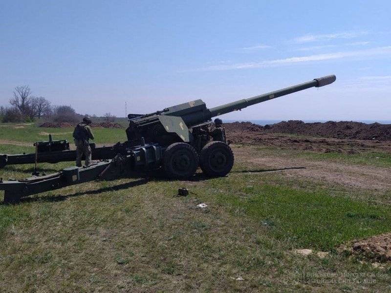 В Одесской области прошли учения артиллеристов ВМСУ: отработали стрельбы при обороне побережья (фоторепортаж)