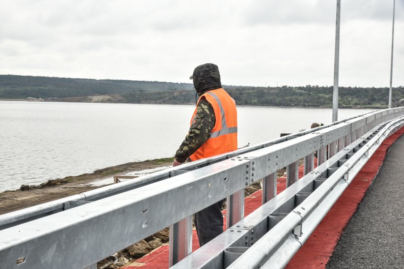 «Серый кардинал» Зеленского открыл мост в Одесской области (фоторепортаж)