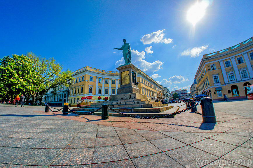 Памятник дюку в одессе фото