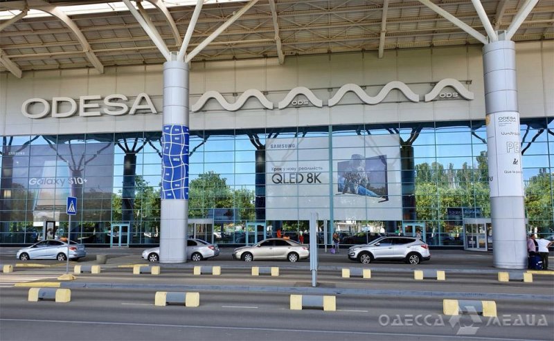 Проезд к терминалу Одесского аэропорта стал бесплатным