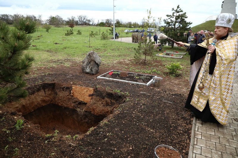 На Мемориале 412-й батареи перезахоронили останки 15 защитников и освободителей Одессы (фоторепортаж)