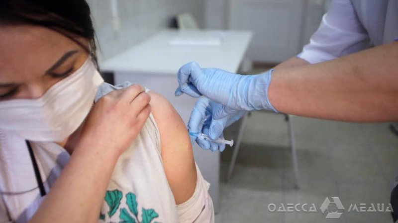 В Одесском регионе за понедельник сделали 90 прививок от COVID-19