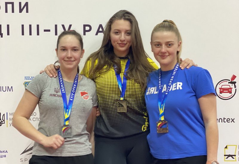 Одесские каратисты завоевали 31 медаль на чемпионате Украины среди кадетов, юниоров и молодежи (фото)
