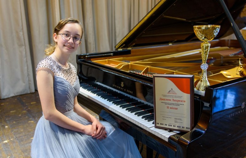 Конкурс юных пианистов в Одессе: киевлянка забрала два главных приза (видео)