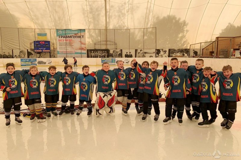 «Морские волки» из Одессы победили на Всеукраинском турнире по хоккею с шайбой (фото)