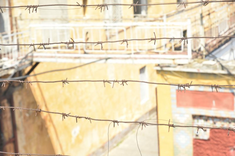 Заброшенная одесская колония: снятая проводка, выбитые стекла и ни одного арестанта (фоторепортаж)