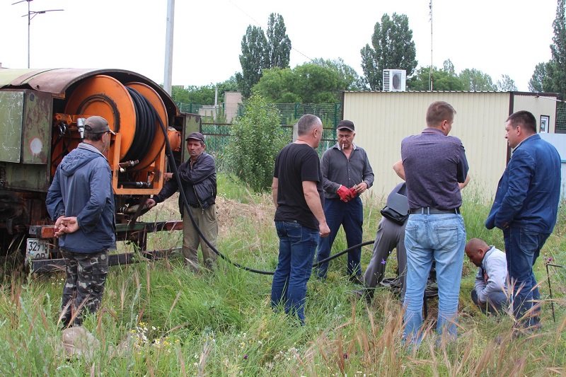В Белгороде-Днестровском прошли испытания каналопромывочной машины