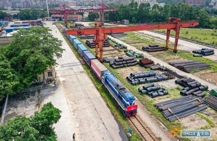 Поезд из Гуанчжоу впервые доставил груз в Одесскую область