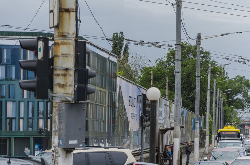 В Одессе сносят бывшие таможенные склады на Приморской (фото)