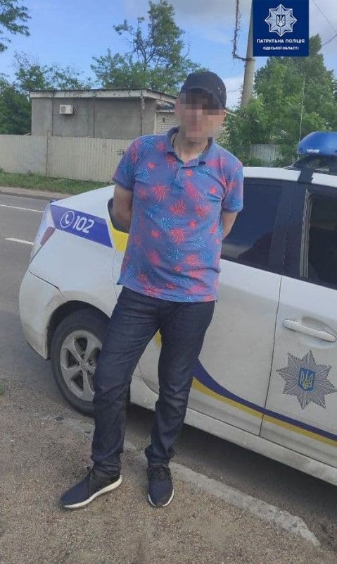 Одесские патрульные остановили автомобиль BMW, находившийся в розыске (фото)