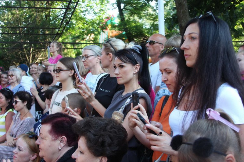 Жители Белгорода-Днестровского побывали на «Жёлтом диване» (фото)