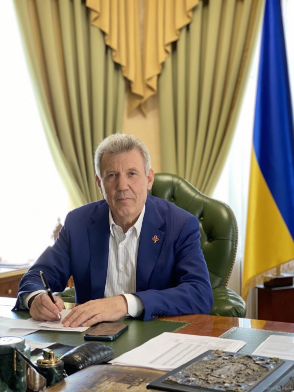 Сергей Кивалов поздравил украинцев с Днем Конституции