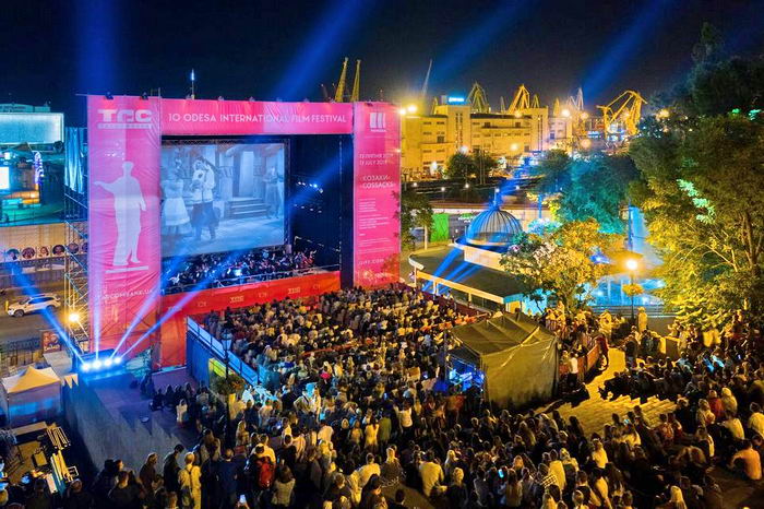Одесский кинофестиваль вручит награды на Потемкинской лестнице