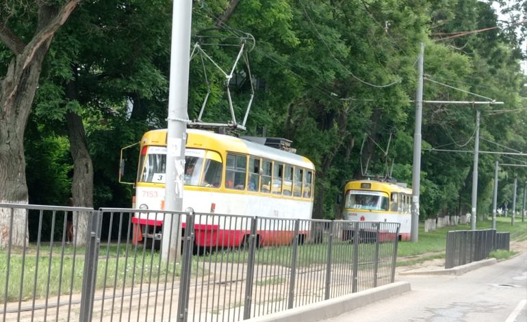 В Одессе остановились трамваи и троллейбусы