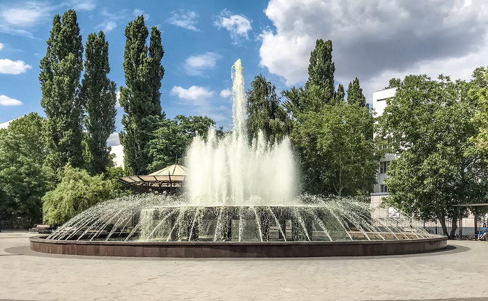 На поселке Котовского отключили фонтан