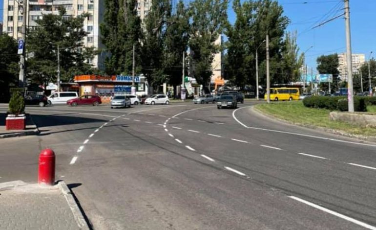 В Одессе на площади Независимости круговое движение заменили на «турбокольцо»