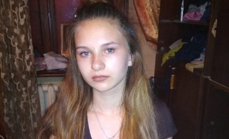 В курорте Сергеевка из детского лагеря сбежала девочка – ее разыскивает полиция