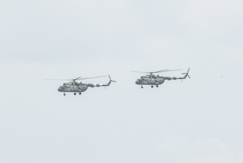 В Одессе по случаю Дня ВМС проходит парад воздушной авиации (фоторепортаж)
