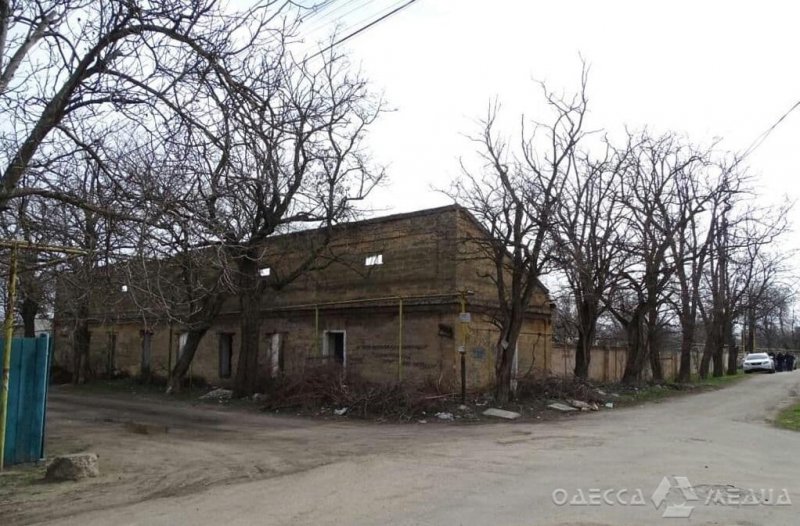 В Одессе мошенники присвоила себе территорию детского лагеря (фото)