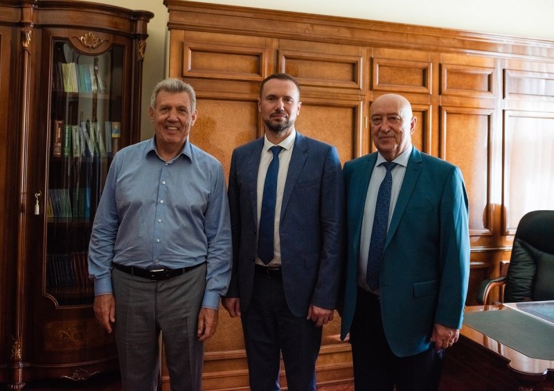 Министр образования и науки Украины Сергей Шкарлет оценил инновационное образование в Одесской юридической академии